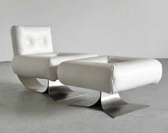 Oscar Niemeyer ‘Alta’ Lounge Chair & Ottoman for Mobilier International, White Leather, 1971 France