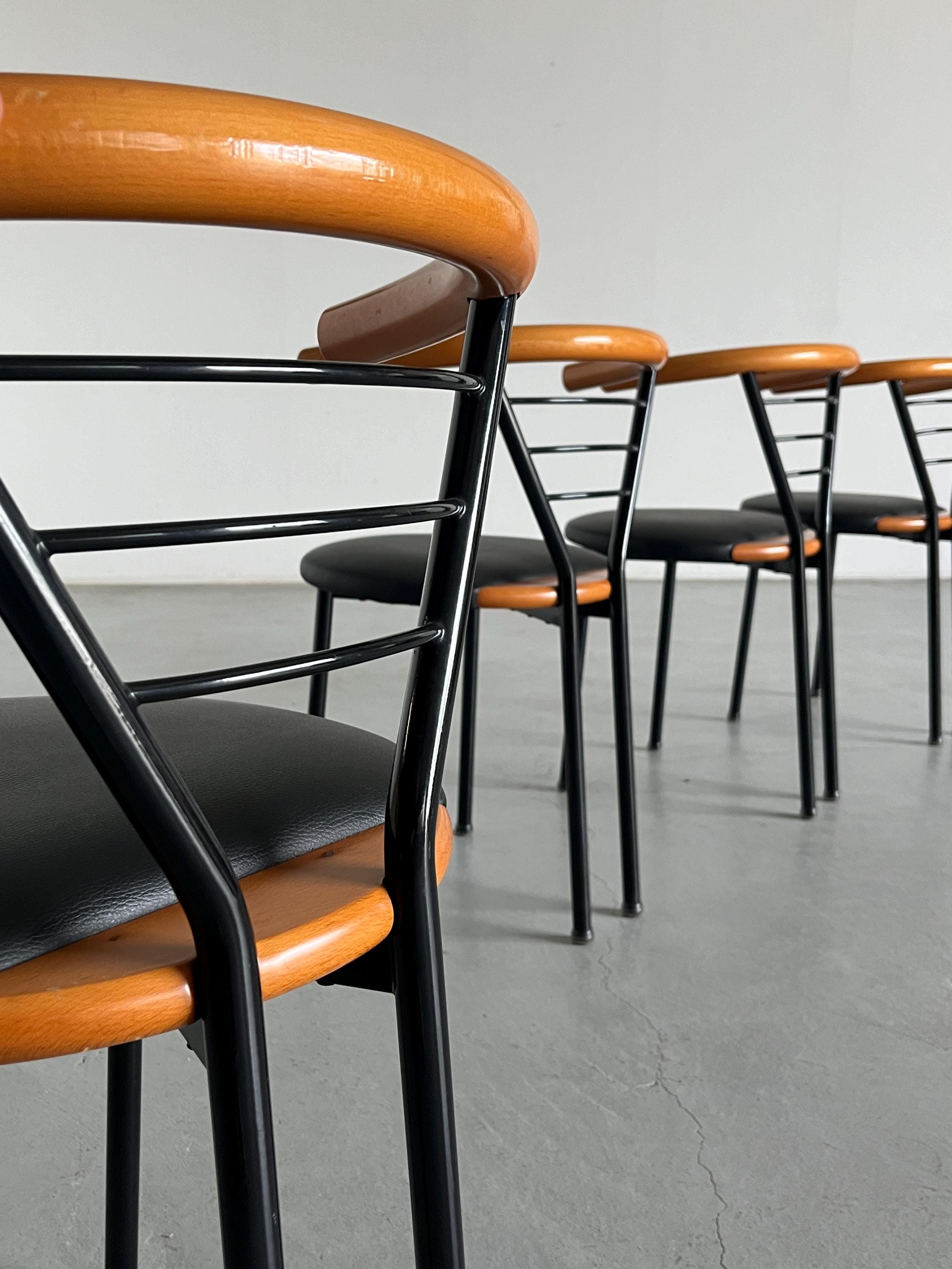 椅子 vintage 90's Postmodern Chair 1990s Postmodern Multi Composed Clam Shell Barrel Chair