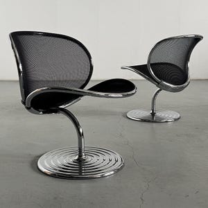 1 of 2 Vintage ‘O-Line’ Swivel Desk Chairs by Herbert Ohl for Wilkhahn, Chromed Steel and Black Polyester Mesh Fabric, 1980s Germany