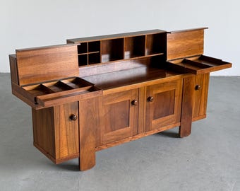 Large Vintage Geometric Sideboard in Walnut by Silvio Coppola for Bernini, Model ‘Pranzo 602’