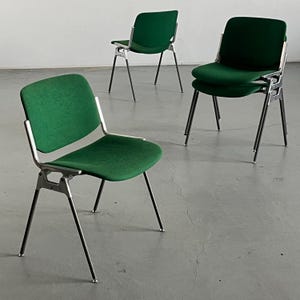 1 of 4 Vintage Mid-Century Modern &#39;DSC 106&#39; Desk Chairs by Giancarlo Piretti for Anonima Castelli, Green Fabric, 1965 Italy