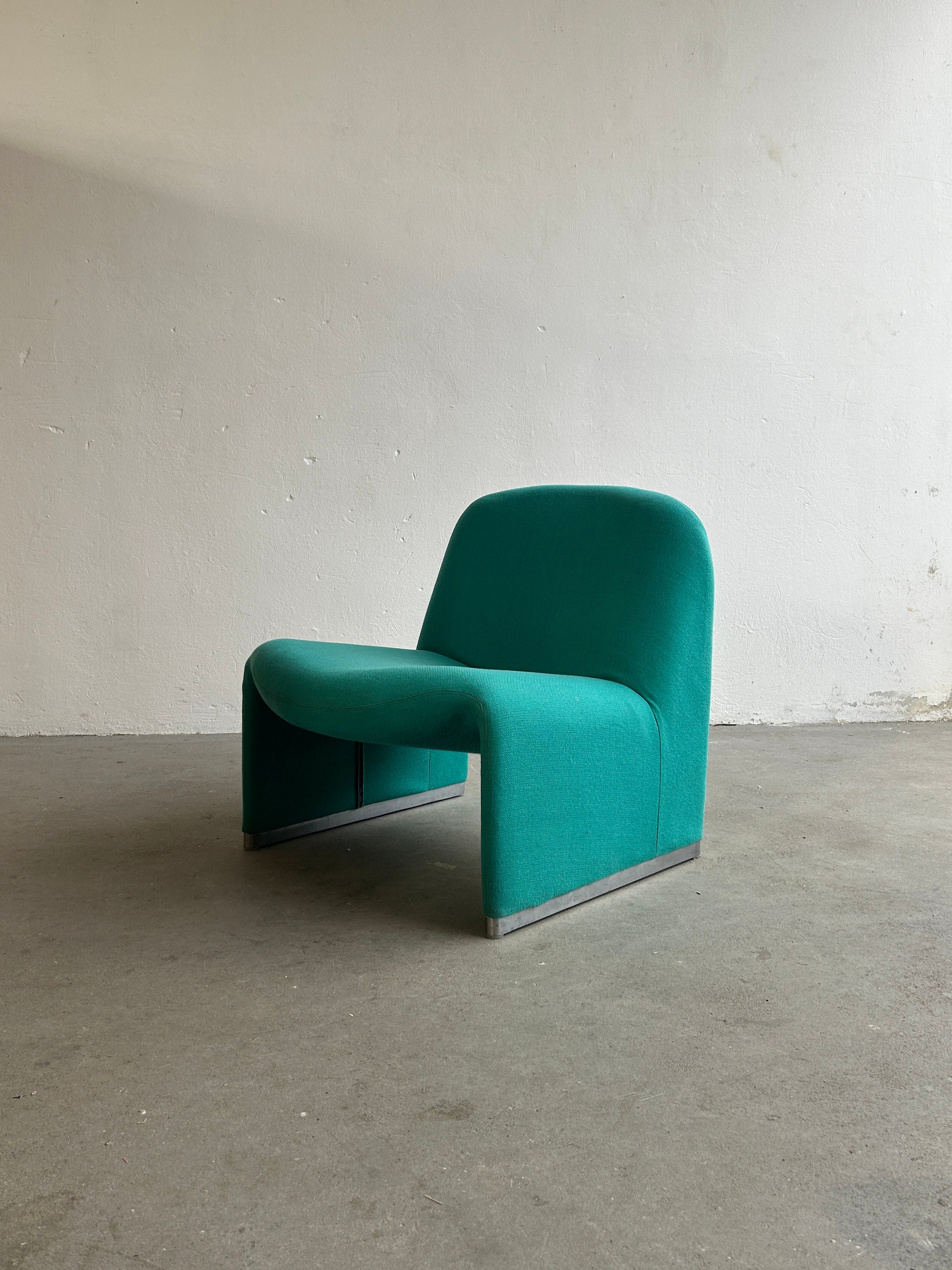 Iconic Vintage 'alky' Chair by Giancarlo Piretti for Anonima Iconic Vintage 'alky' Chair by Giancarlo Piretti for Anonima