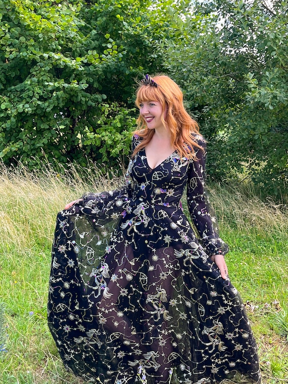 fitted lace wedding dress Black and Gold Star Dress L