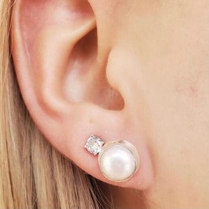Sterling Silver & Freshwater Pearl Stud Earrings