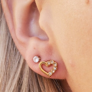 18ct Gold Plated Gold Stud Heart Earrings Accented With Crystals