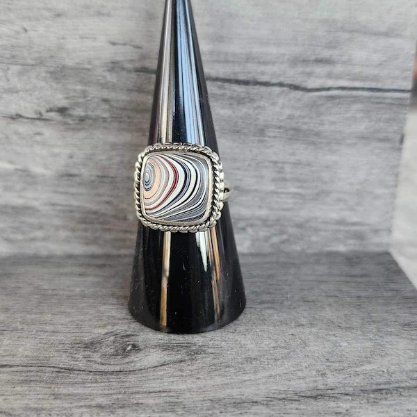 Genuine Fordite and 925 Sterling Silver Statement Ring • Ring Size 8 • Stone Size ( 1/2"H ) • Gifts for Her • Handmade • Boho-Chic •Art Deco