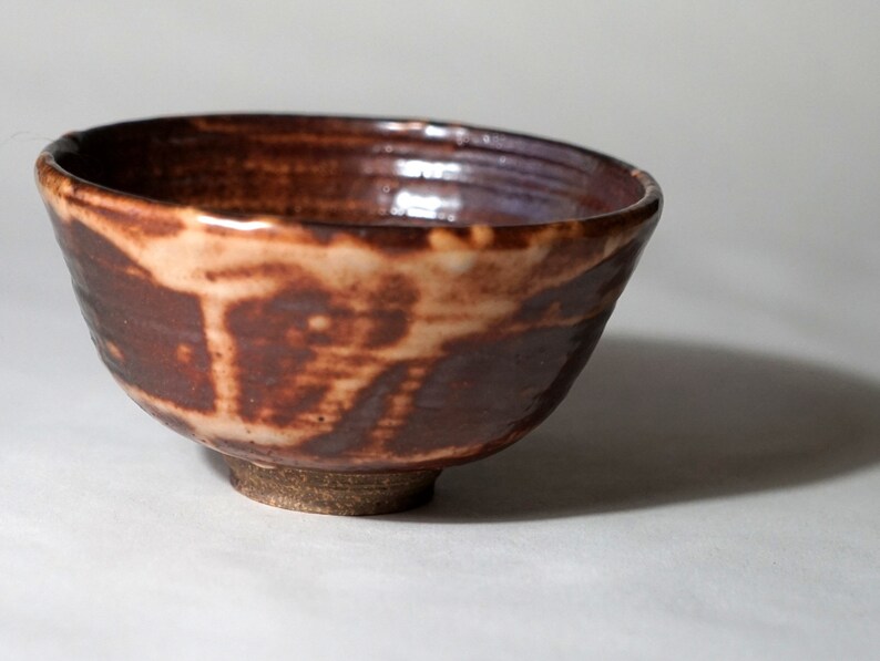 Chawan. Shino sandstone bowl Mr