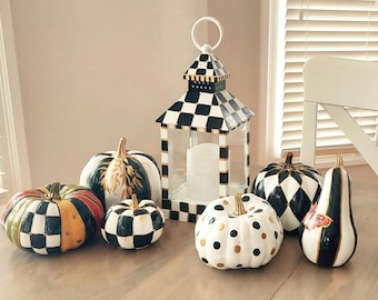Centre de table citrouille à carreaux noir et blanc Citrouilles lunatiques Table à manger Décoration d'automne