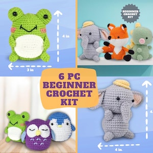 Op de afbeelding: Een 6-delige beginnershaakset met instructies om zes verschillende knuffels te maken. De dieren omvatten een kikker, een olifant, een vos, een pingu&iuml;n, een uil en een dinosaurus. De set bevat garen, naalden en instructies. De dieren zijn ongeveer 7,5 cm breed en 10 cm hoog.