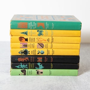 Set of 8 Junior Deluxe Editions Hard Cover Books 1950's Editions Grimm's, Robin Hood, Wizard of Oz, Anderson's, Prince, Lassie, Hans, MORE image 1