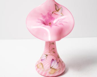 Fenton Jack in the Pulpit Glass Vase Hummingbird Motif in Pink 1999