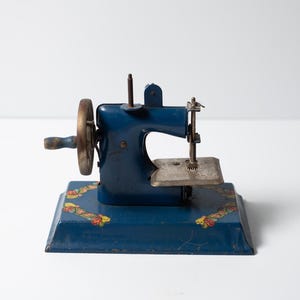 Kayanee Sew Master Toy Sewing Machine - Etsy