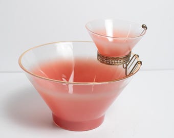 Vintage Blendo Peach Fade Glass Chip and Dip Set with Metal Cradle