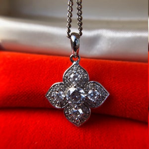 Sterling Silver Cubic Zirconia Pendant and Chain