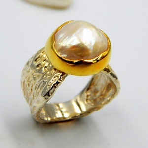 White Pearl Ring, Round Baroque Fresh Water Pearl Ring, Statement Ring, 925 Gold Plated Ring, June Birthstone Ring, Gift For Her, Handmade.