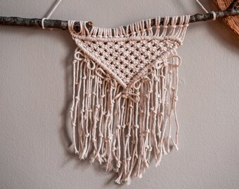 Motif macramé | Coquette | PDF rédigé avec photos par BerryandClove | Motif numérique de suspension murale en macramé pour débutants | Téléchargement instantané