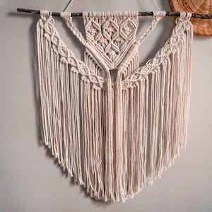 Macrame Pattern | Written PDF with photos by BerryandClove | Beginner Digital Macrame Wall Hanging Pattern | Instant download