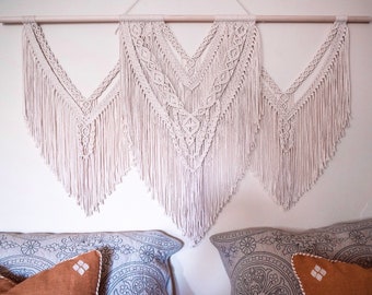 XL Macrame Pattern | ‘Venus’ | Written PDF with photos by BerryandClove | Beginner Digital Wall Hanging Pattern | Instant download
