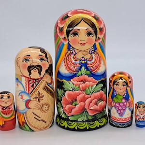 Ukrainian family matryoshka nesting dolls handmade in Ukraine Wooden toy Home decor 7&quot; tall 5 in 1