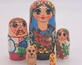 Muñecas rusas de 4 pulgadas, matrioska ucraniana, juguete de madera 5 en 1 para niños y decoración del hogar. Hecha a mano en Ucrania.