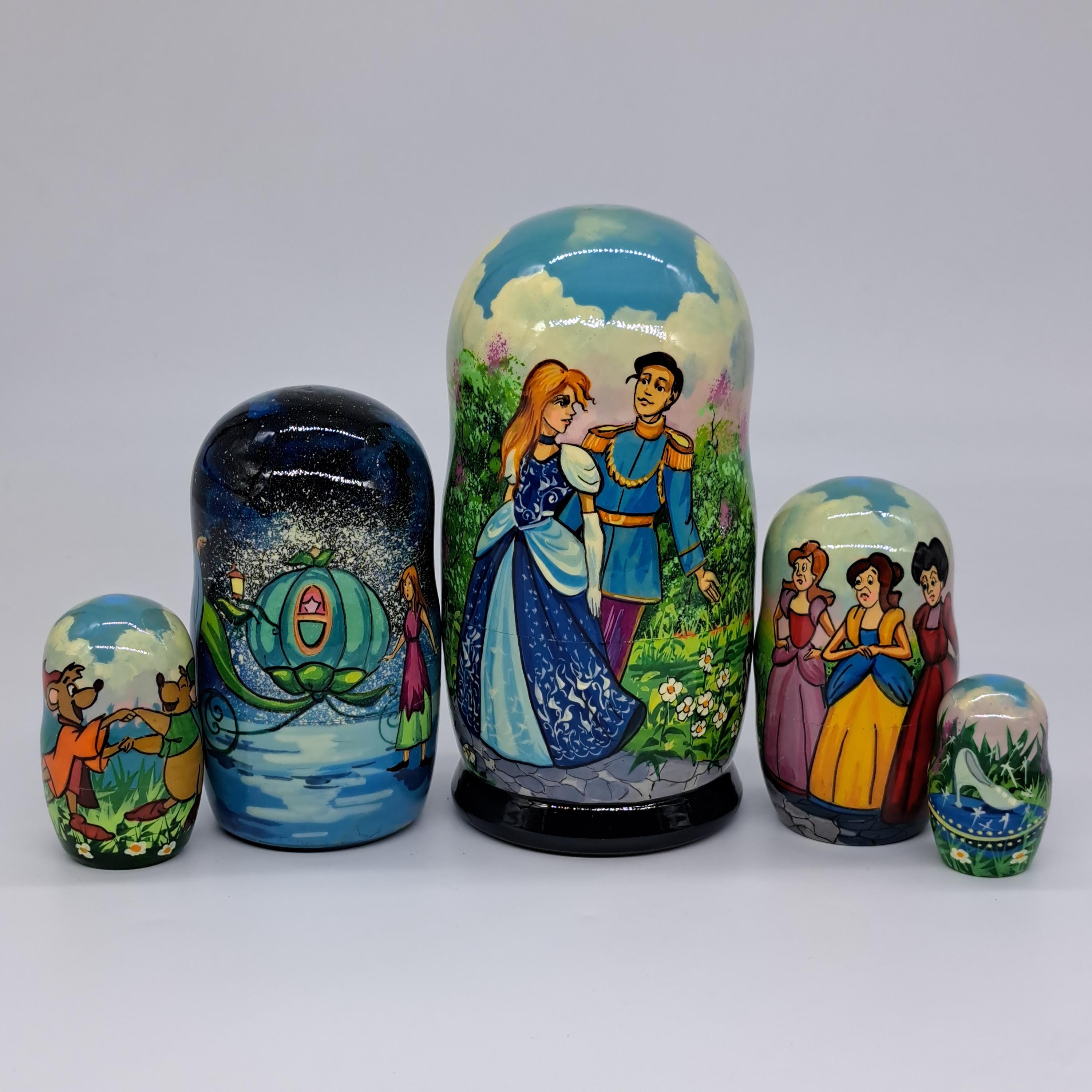 手描きのシンデレラ入れ子人形、5 in 1マトリョーシカ木製おもちゃ