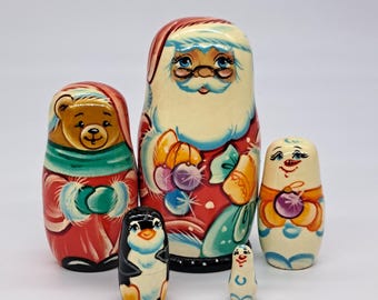 5" Santa Nesting dolls Christmas Matryoshka 5 in 1 Hand made in Ukraine Artwork Wooden toy Stacking dolls Ukrainian art Holiday decor