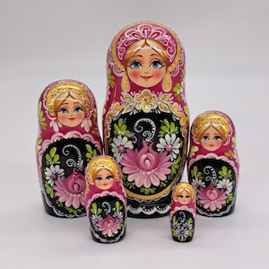 Poupées Russes Matriochkas Gigognes – Fabriquées à La Main En Russie, Pièce Unique Artisanale