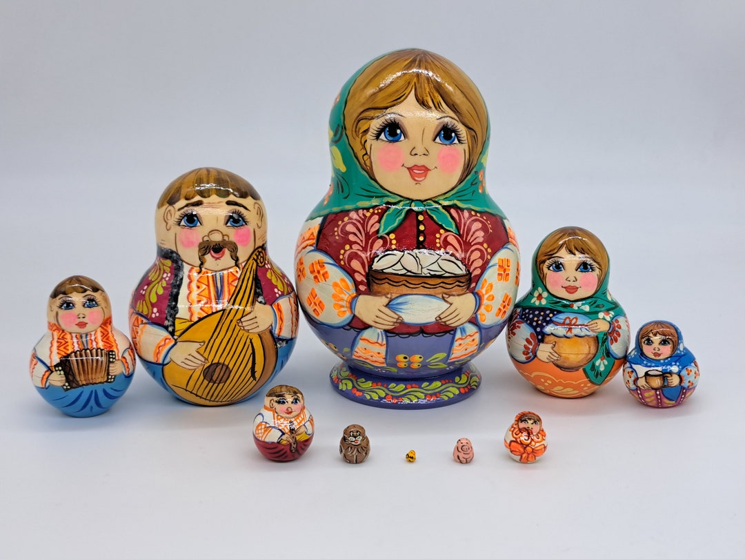 6 Nesting Dolls Matryoshka 10 in 1 Made by Hand Wooden Toy Stacking