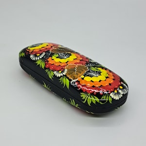 Petrykivka Glasses case Hand painted in Ukraine Artwork Flowers in art Eyeglass case