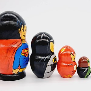 Cartoon Comic-Film Verschachtelung Puppen Matroschka 10 cm groß 5 in 1 Holzspielzeug russische Puppe Handgemacht und handbemalt in der Ukraine Bild 3