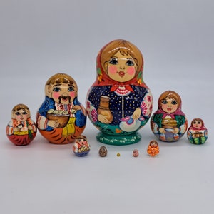 Nesting dolls 10 in 1 Ukrainian matryoshka &quot;Family&quot; 6&quot; tall Made and hand painted in Ukraine Wooden toy, home decor For collection Signed