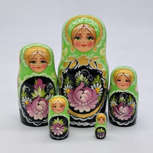 5&quot; Green Nesting dolls matryoshka Russian doll 5 in 1 Wooden toy Handmade and painted in Ukraine Home decor