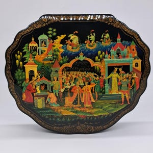 Palekh Lacquer Miniature Russian Box -  by Belov (1999) Hand painted