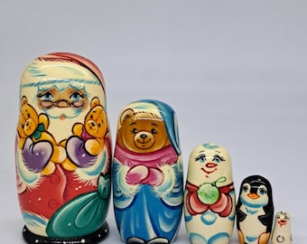 5" Santa Nesting dolls Christmas Matryoshka 5 in 1 Hand made in Ukraine Artwork Wooden toy Stacking dolls Ukrainian art