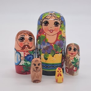 4&quot; Nesting dolls, matryoshka  &quot;Ukrainian girl&quot; 5 in 1 Classic traditional matryoshka Handmade and hand painted