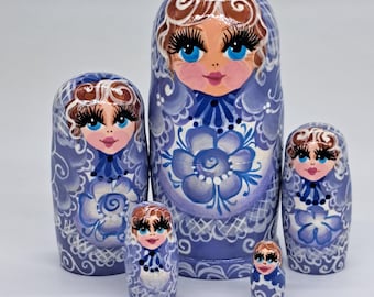 4" Nesting dolls 5 in 1 Matroschka ""Schöne violette Prinzessin"" Klassische traditionelle Matroschka."