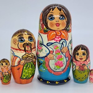 4&quot; Nesting dolls 5 in 1 Ukrainian family matryoshka handmade in Ukraine Stacking dolls Set 2