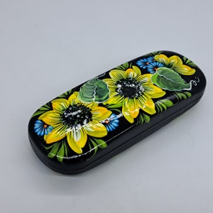 Petrykivka Glasses case Hand painted in Ukraine Artwork Flowers in art Eyeglass case Sunflowers picture