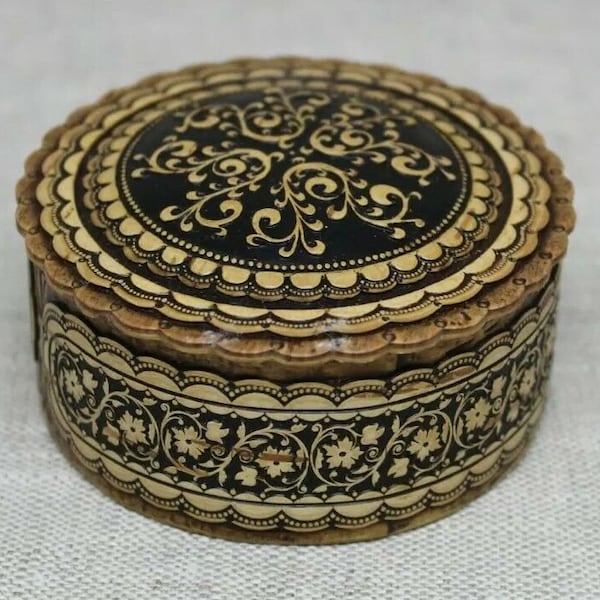 Wooden carved box Birch bark Casket for Jewelry Trinket box Good for gift Handmade