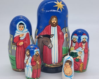 Matrioske della Natività: Decorazione natalizia a forma di matrioska da 5 pezzi