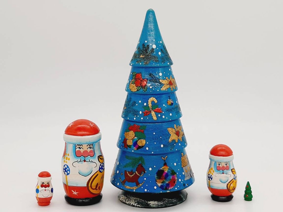 Christmas Tree Nesting Doll, Matryoshka santas 5 Pieces Inside 9 Tall
