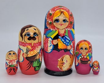 Muñecas rusas Matryoshka de 7 pulgadas, 5 en 1, hechas a mano en Ucrania. Ideales para regalar. Juguete de madera al estilo ucraniano.
