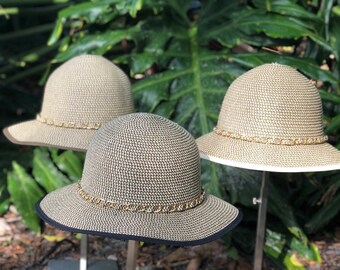 small brim sun hat