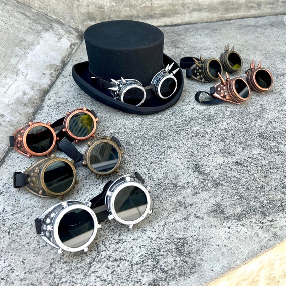 Haut-de-forme bas steampunk et lunettes 