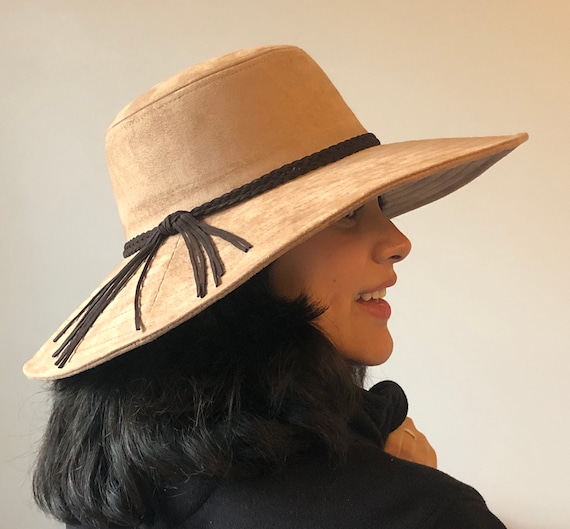 Mujeres de sombrero de ala ancha, sombrero de gamuza sintética, sombrero de  moda, sombrero para mujer, sombrero de vestir, sombrero de vacaciones,  sombrero boho, sombrero vintage, sombreros de señoras -  España