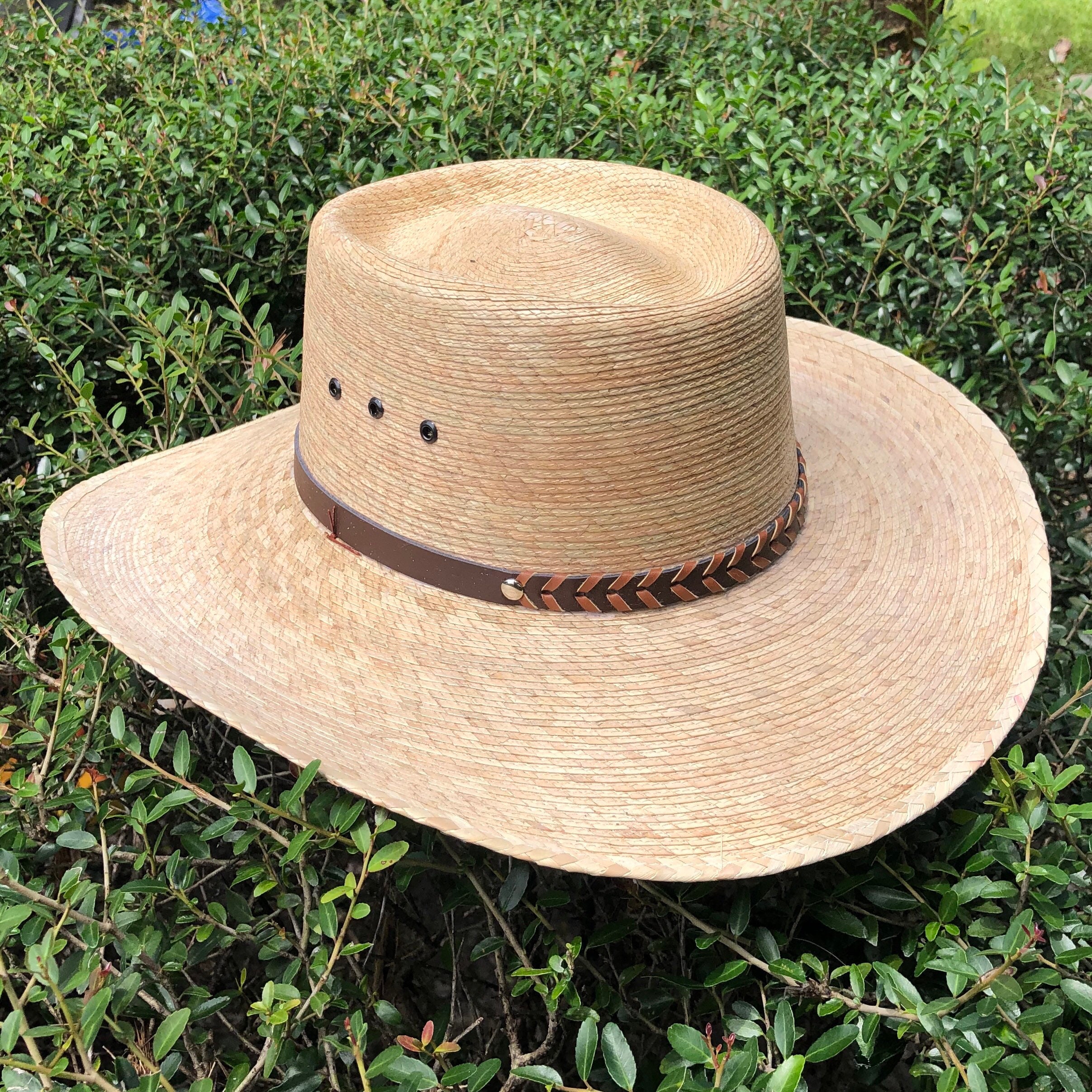 Sombrero para Dama con Arreglos Palma – Huaracheria El Pequeno Gigante
