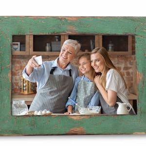 MY VINTAGE FINDS Rustic Photo Frame Distressed Wood Picture Frame image 6