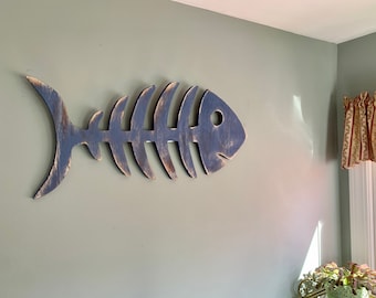 Wooden fish skeleton, wooden fish sign,coastal decor,beach house decor,fish art,children’s bedroom decor,gift for him,gift for her