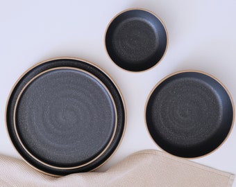 Keramikgeschirrset, handgefertigtes Minimalsteinzeuggeschirr, Steingut-Schwarz-Teller-Set