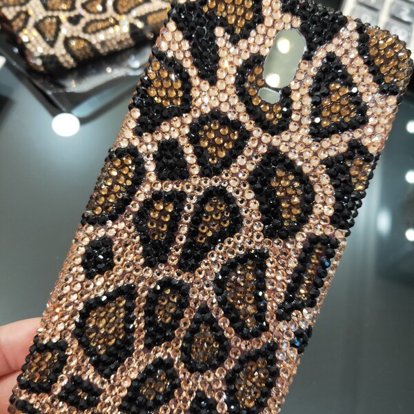 Sparkly Leopard Print Rhinestone Phone Case Cute Crystal Phone Cover for Woman Bling Leopard print swarov Stones Luxury Sparkling Phone Case